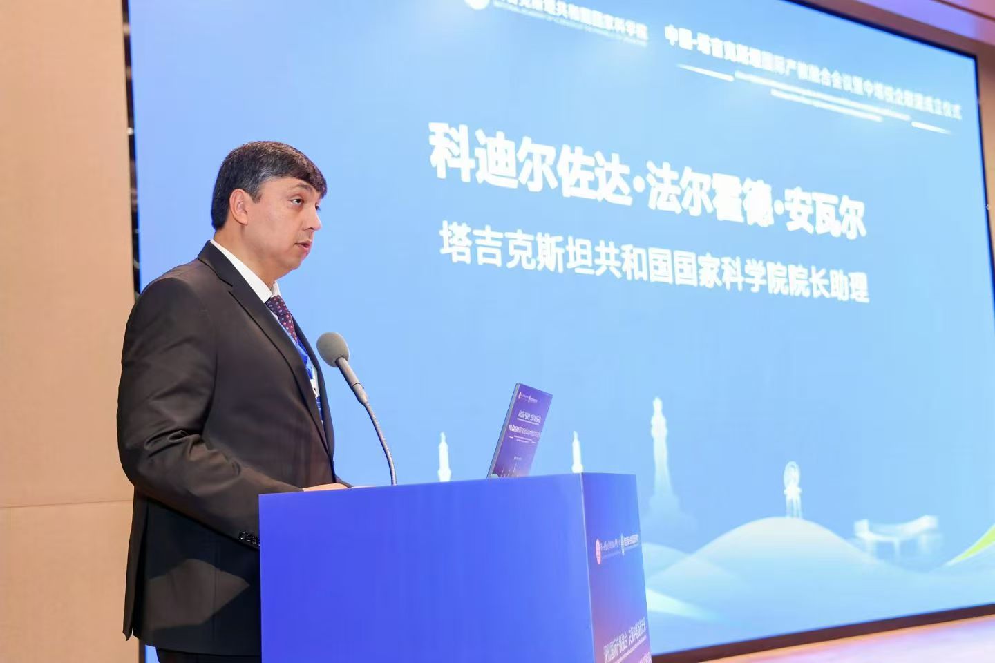 1759138634913309.jpg ed99749092bc5504ede382c0cb39c429.jpg