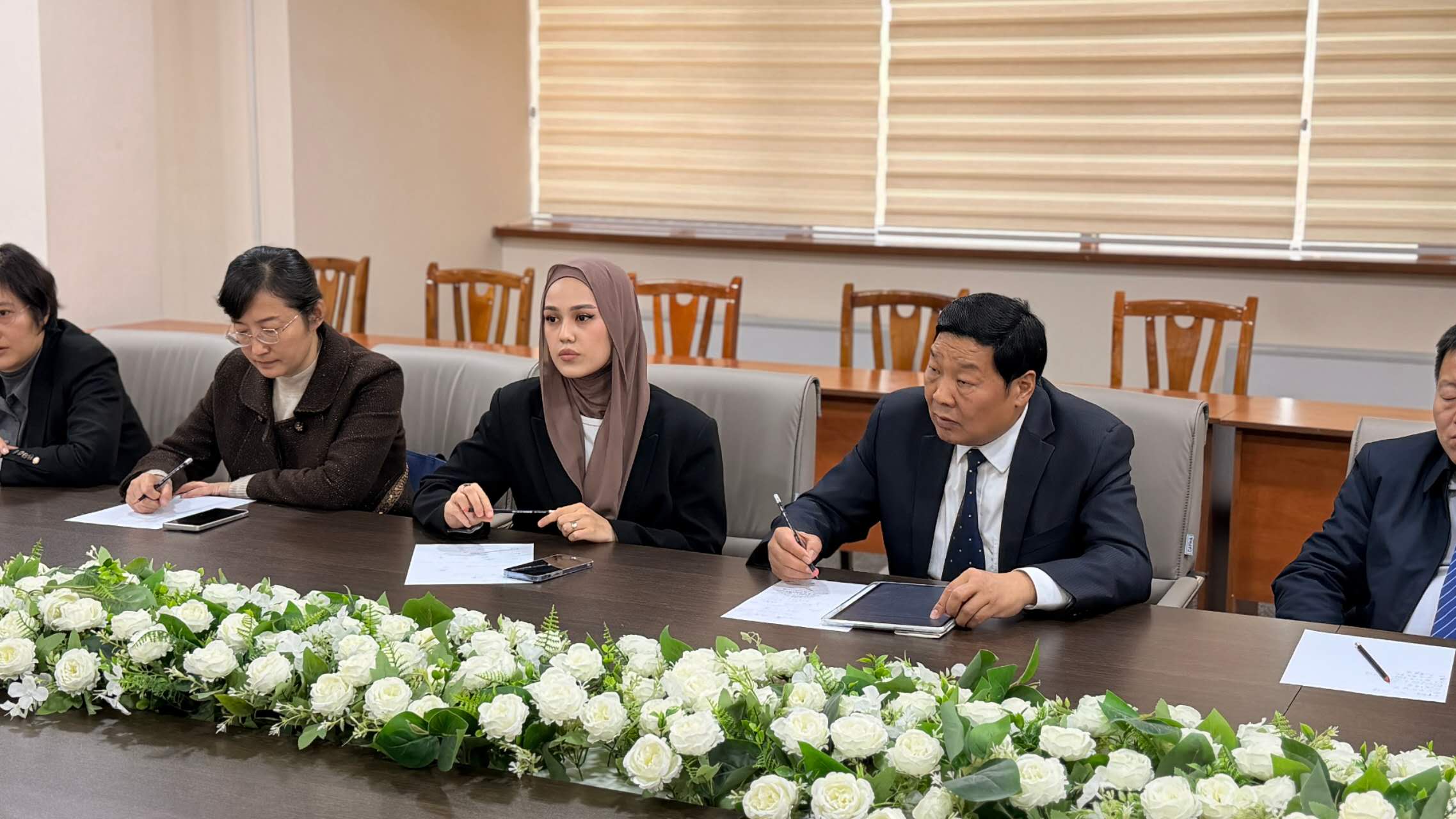 1764923785648787.jpg cdb0178f51a1976fc0297053b926da0c.jpg